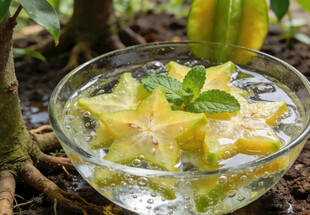 玻璃碗中的杨桃