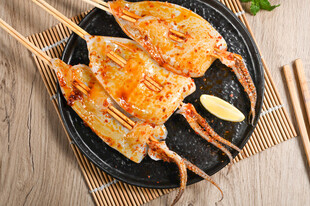 烤鱿鱼串