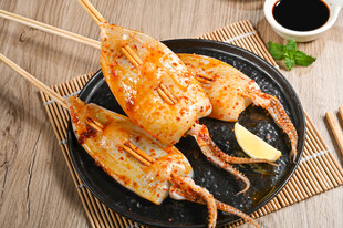 烤鱿鱼串