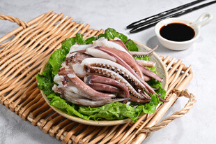 新鲜鱿鱼