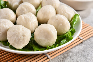 鲜嫩鱼丸
