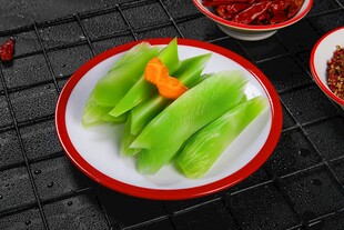 鲜绿莴笋