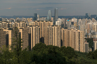 城市高楼林立景观图