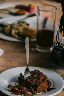 美味巧克力蛋糕诱人呈现