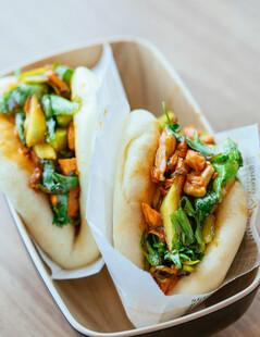 美味中式夹馅包子