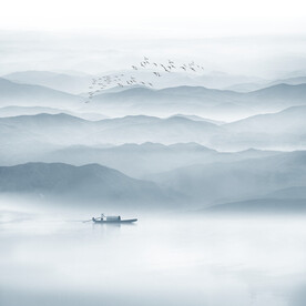 新中式水墨山水画