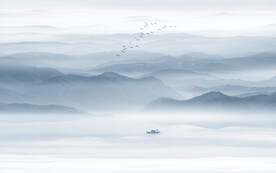 禅意山水水墨画