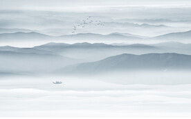 意境水墨山水电视背景墙