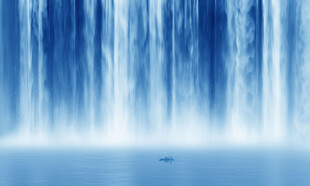 流水生财瀑布背景墙