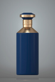 蓝色瓶子样机