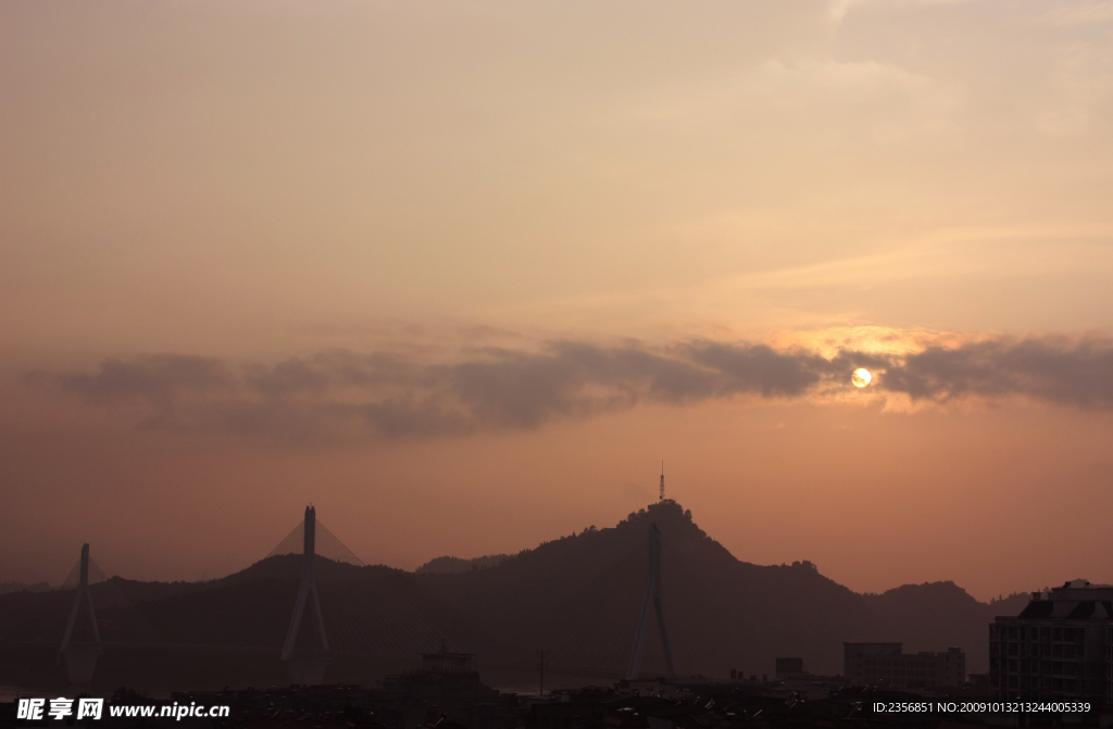 三峡夕阳