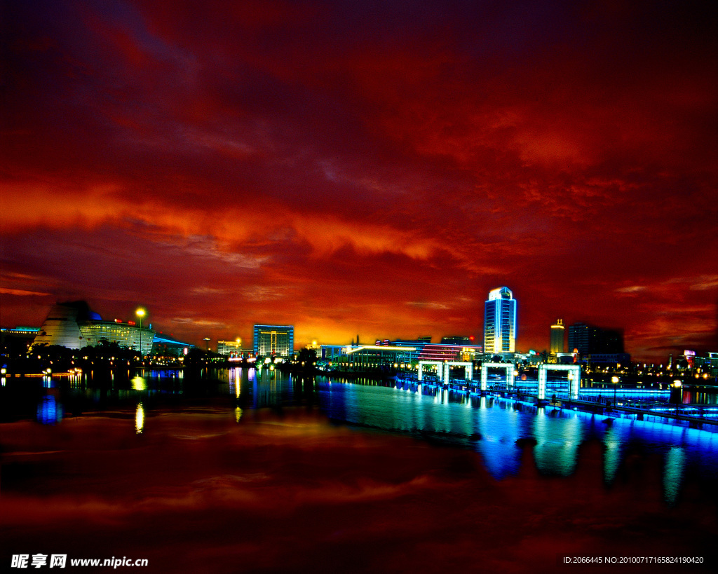 石龙夜景 灯火 红霞