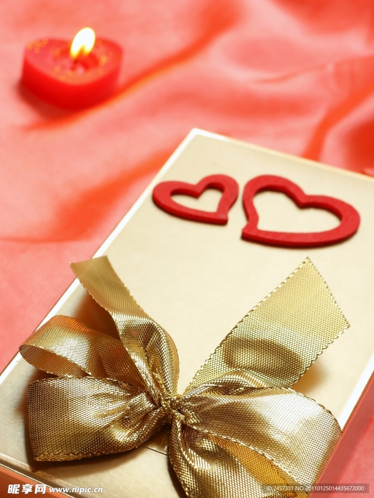 情人节爱心蜡烛蝴蝶结