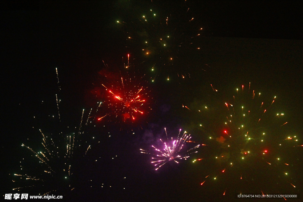 新年 烟花