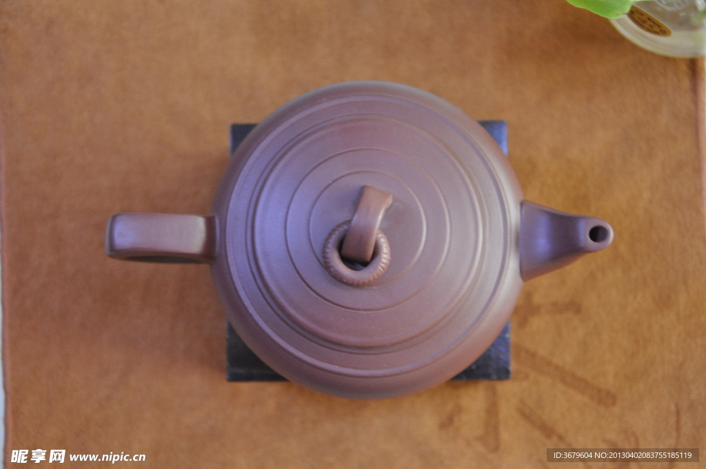紫砂茶壶