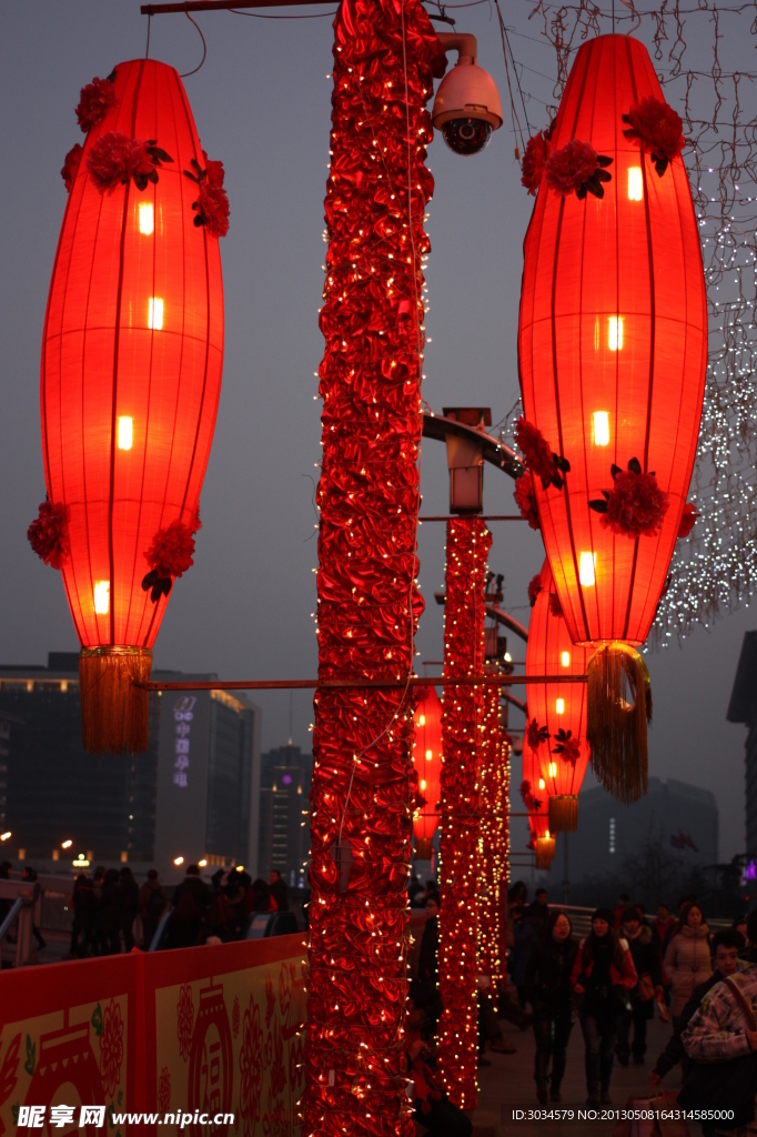 夜晚红灯