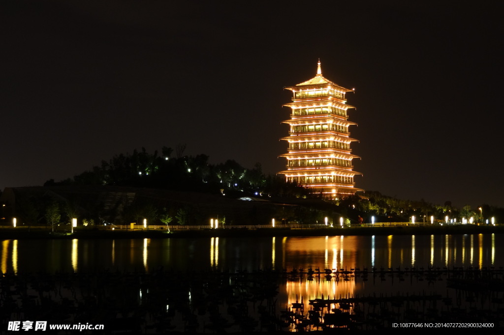 长安塔夜景