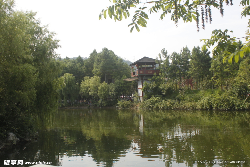 湖水
