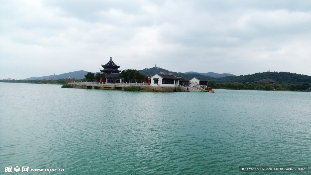 石湖