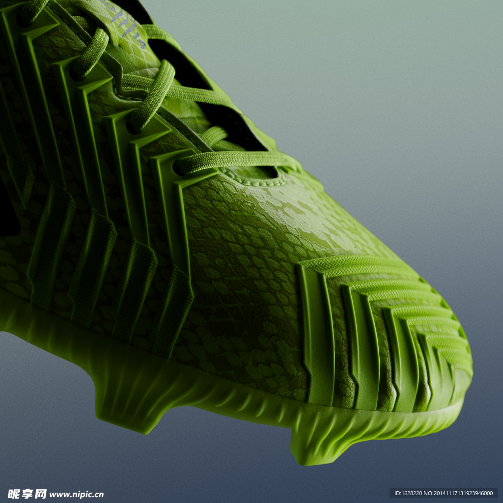 ADIDAS 足球鞋