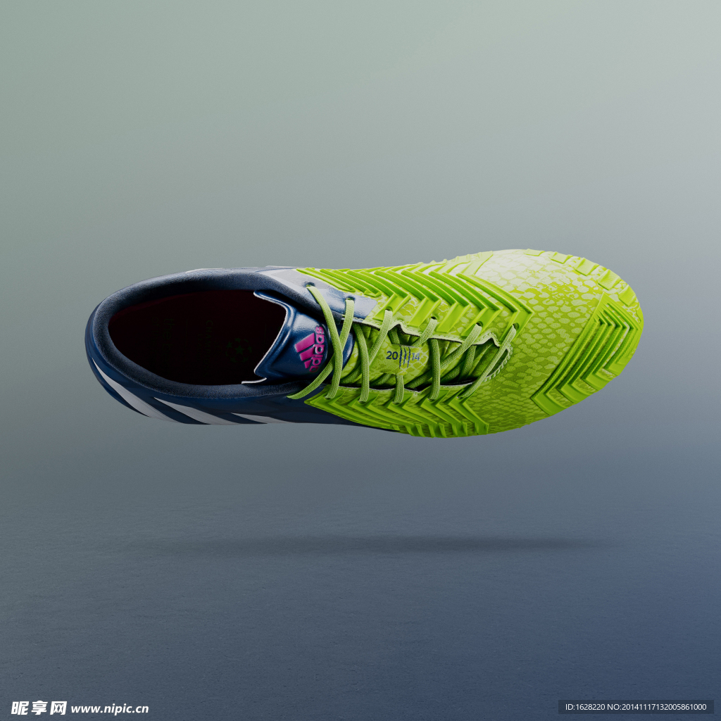 ADIDAS 足球鞋