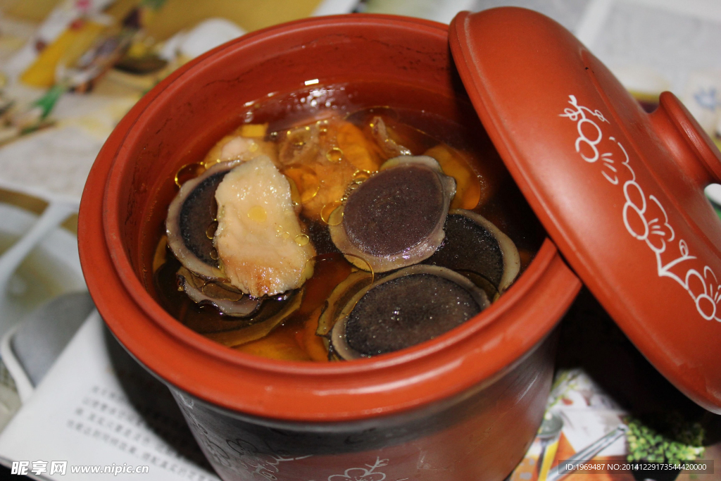 鹿茸炖乌鸡汤