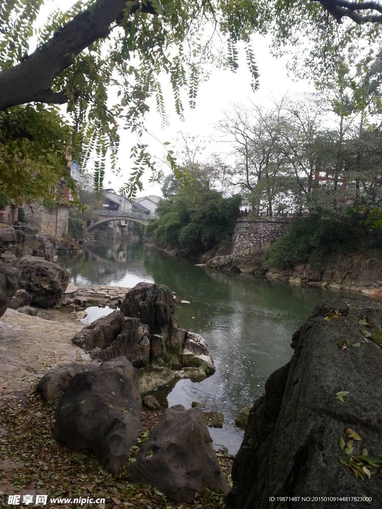 小桥流水