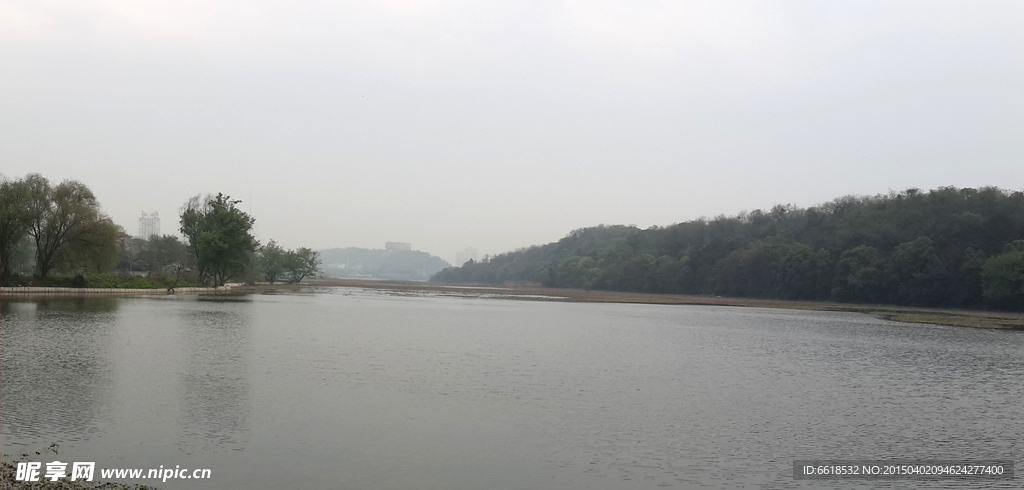 湖光山色