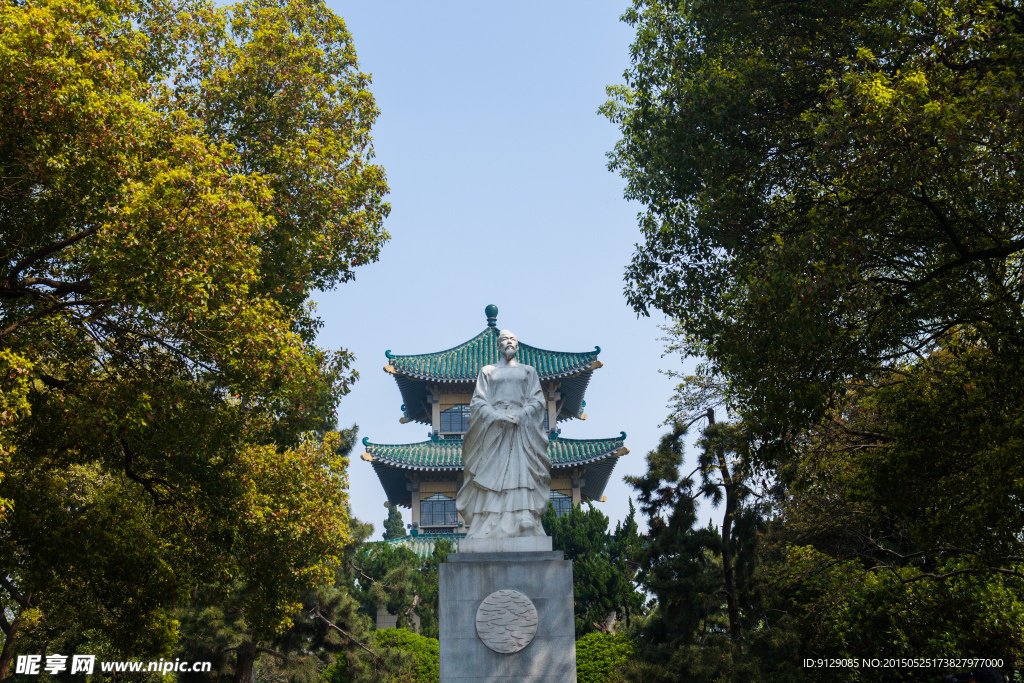 东湖风景区 屈原雕像