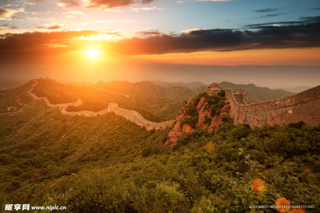 日出长城
