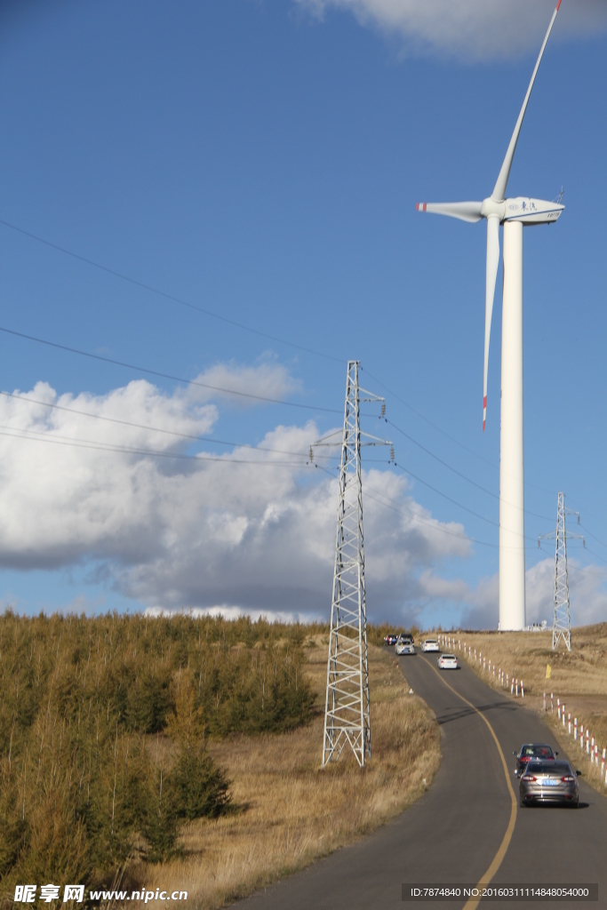 草原天路风车