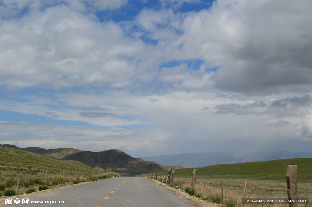 青海环湖公路风光