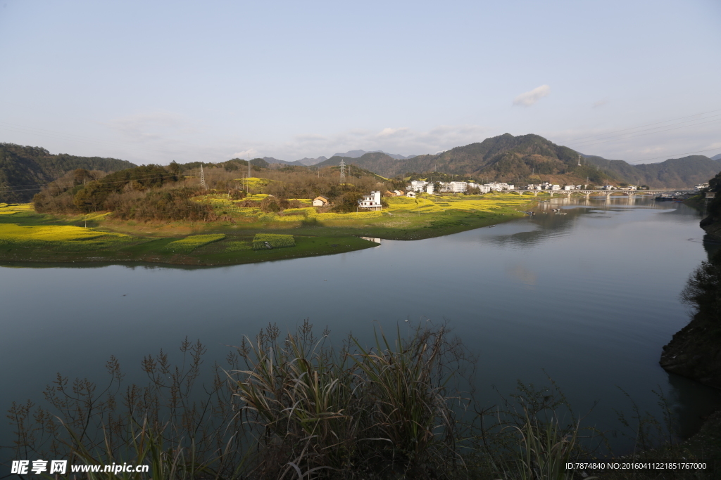 新安江风光