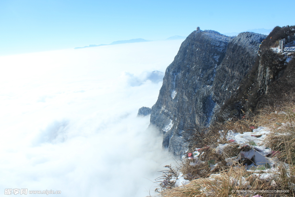 峨眉山雪景