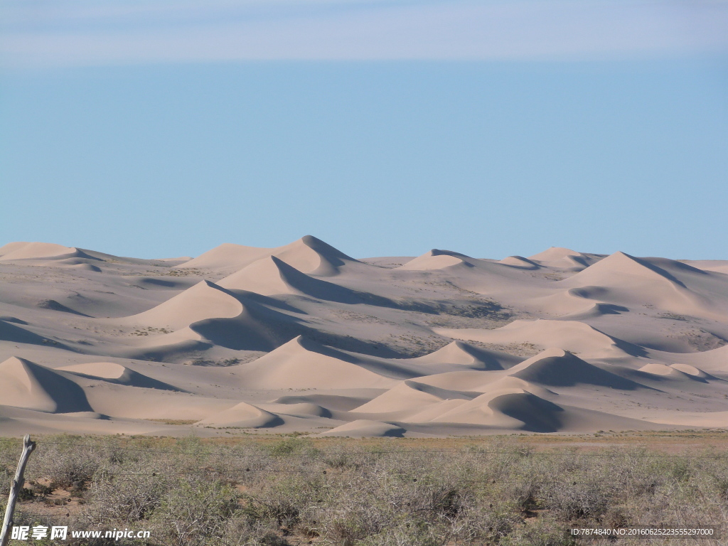 戈壁滩风光