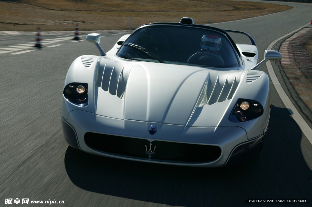 玛莎拉蒂跑车