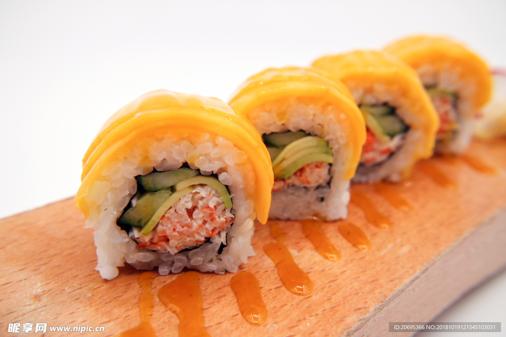 卷 寿司  料理 美食