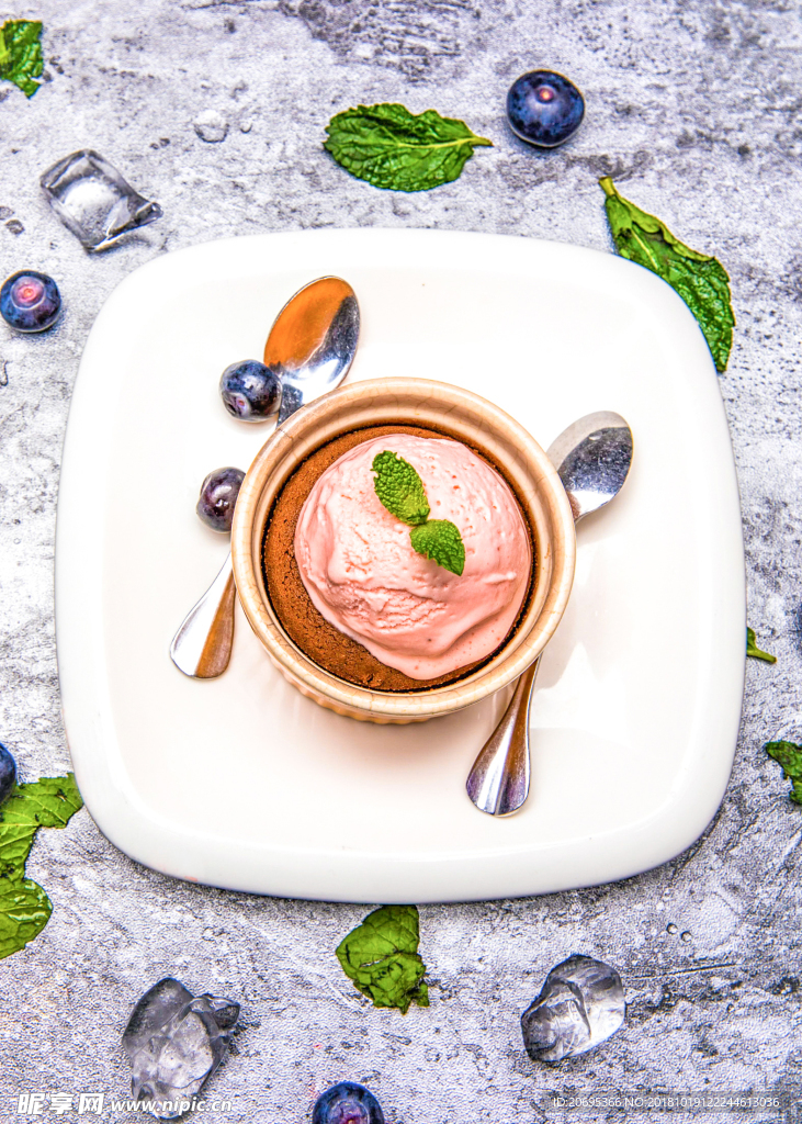 熔岩 巧克力 蛋糕 甜点