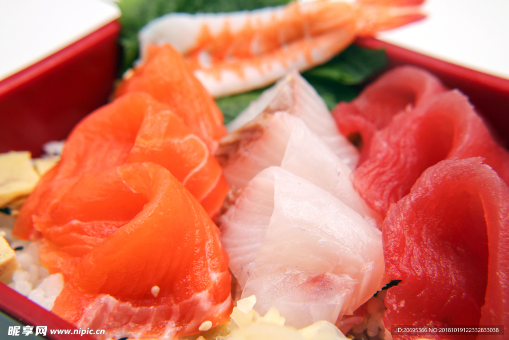 生鱼片盖饭 寿司