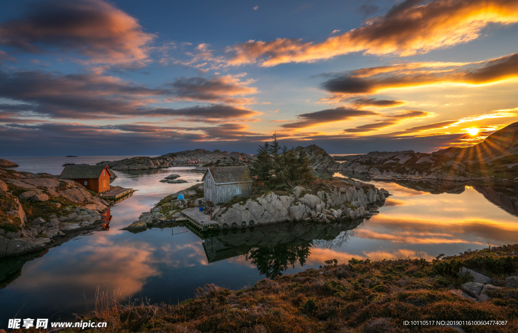 天空  石壁   晚霞