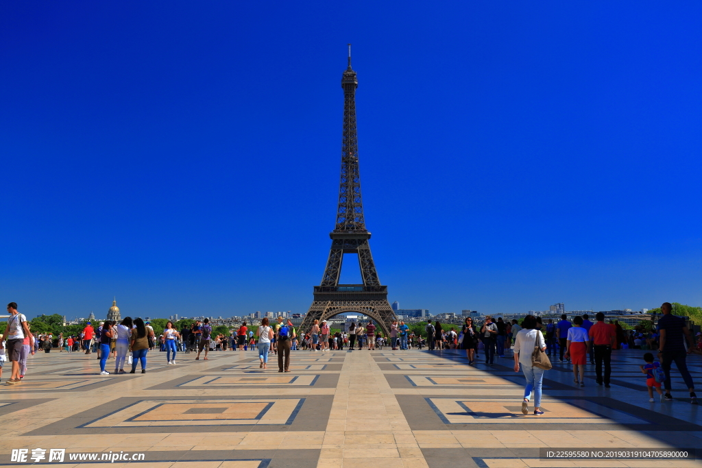 埃菲尔铁塔