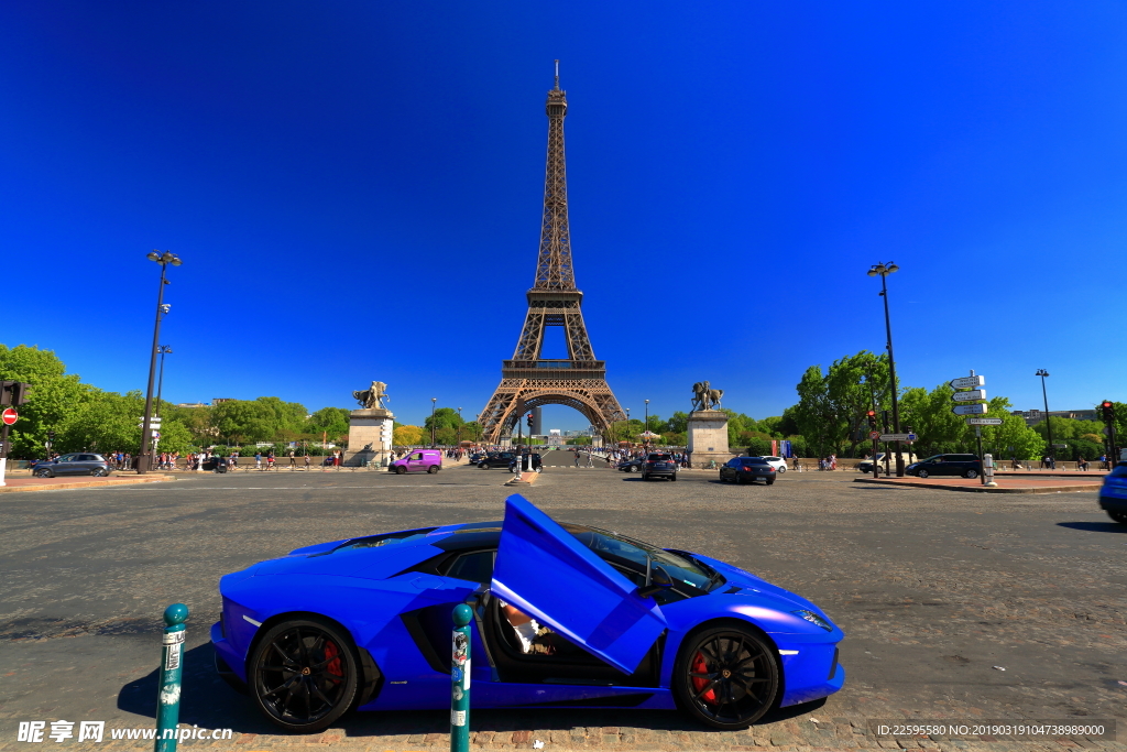 埃菲尔铁塔与法拉第