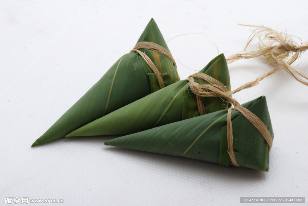 一串 端午 粽子
