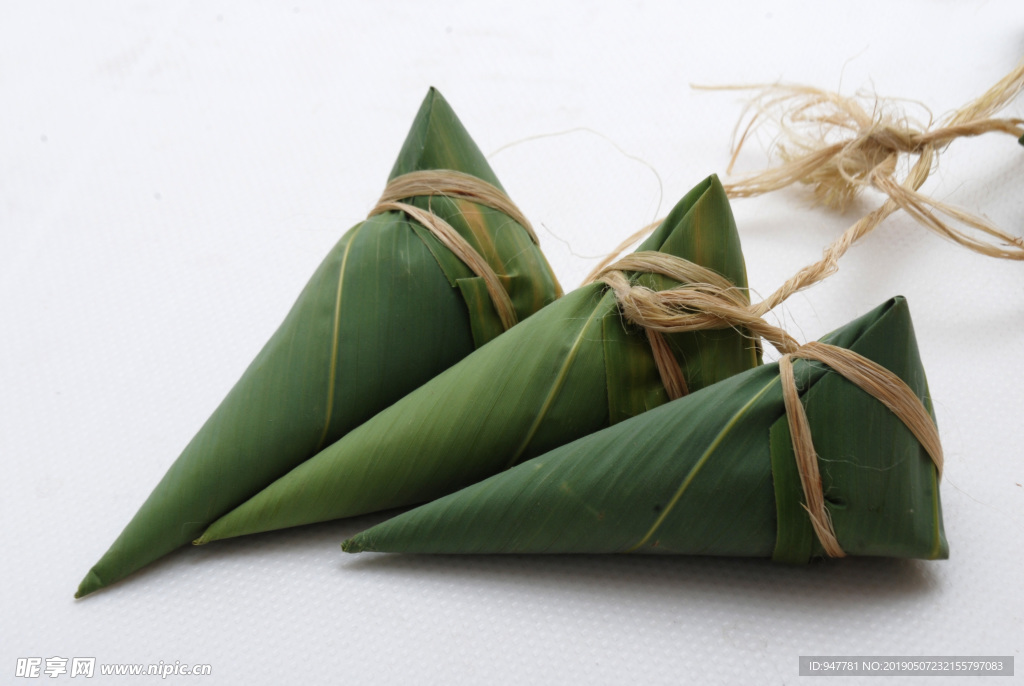 一串 端午 粽子
