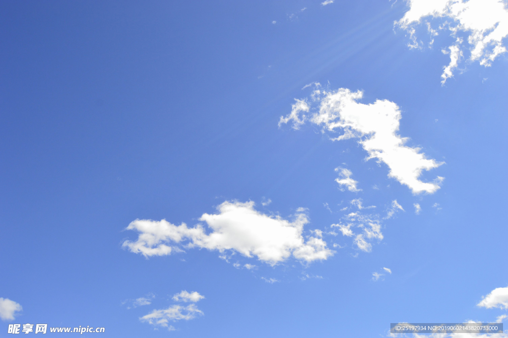 蓝天白云