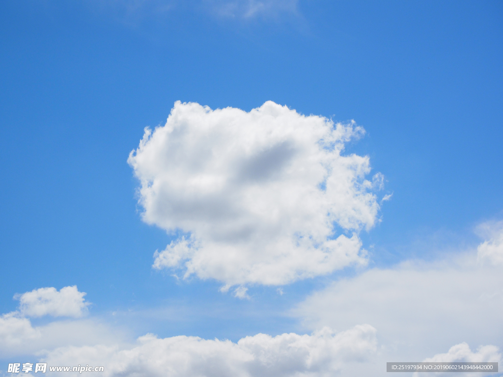 蓝天白云