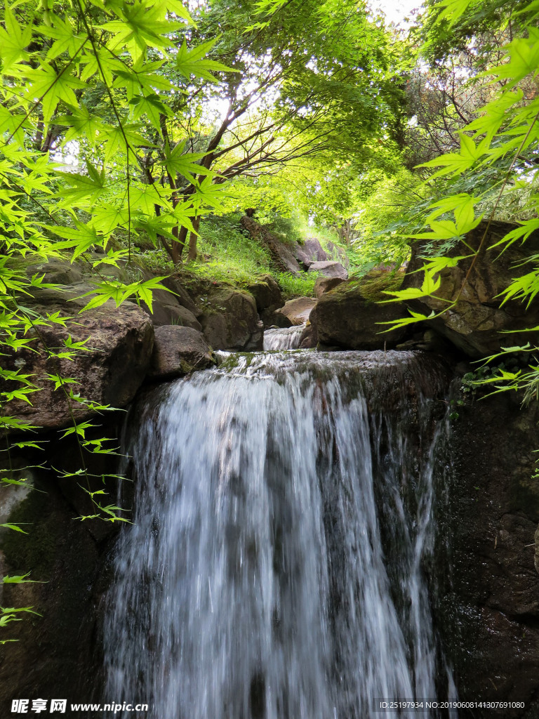 溪流