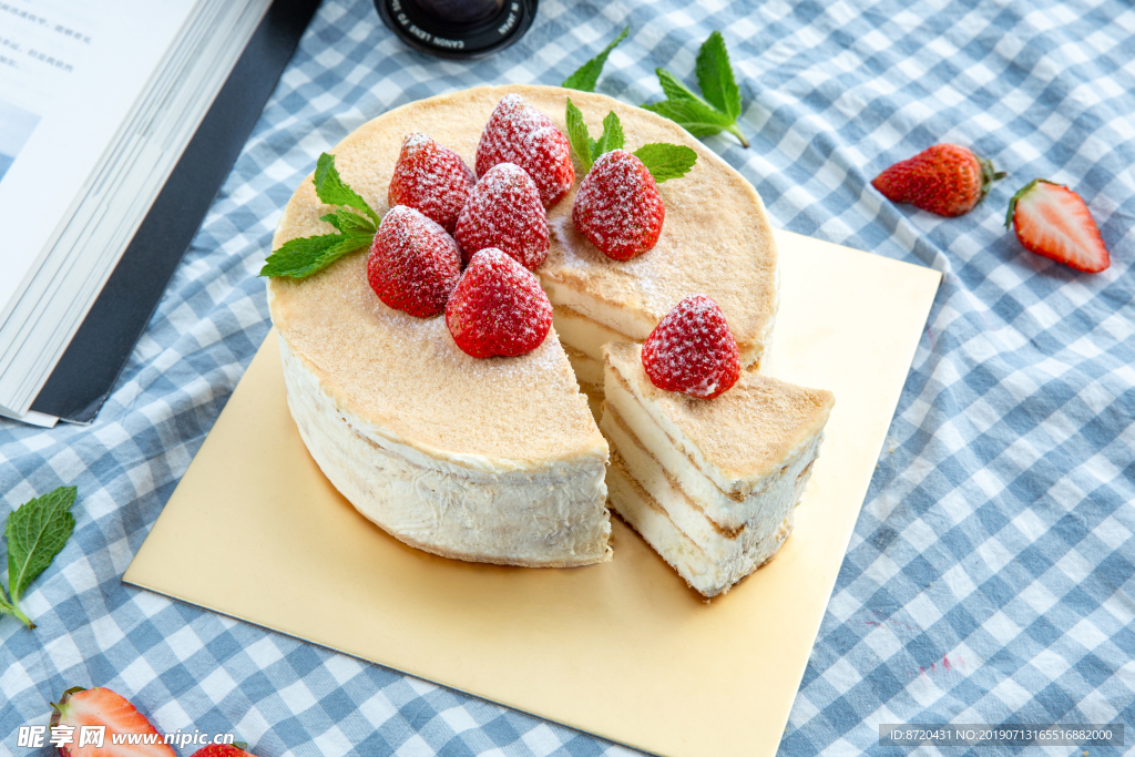 新鲜草莓蛋糕