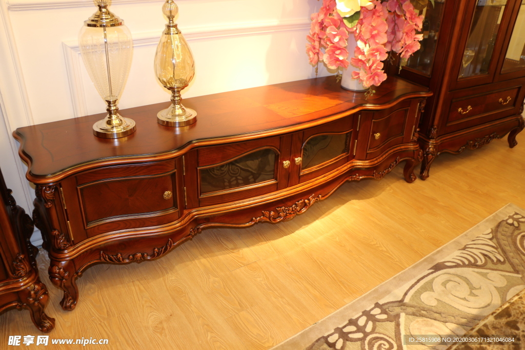 茶几书桌 电视柜背景 图中式茶