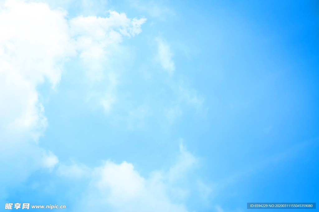 蓝天白云天空